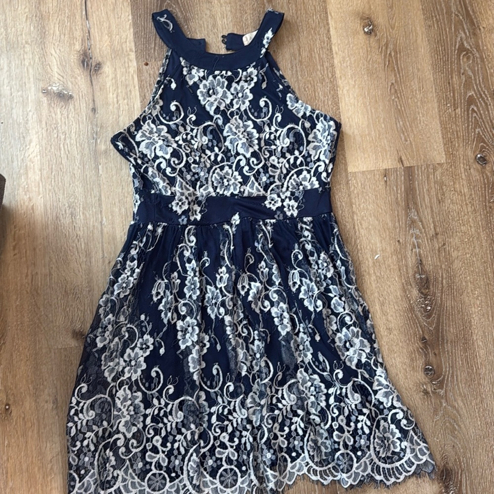 Altar’d state women’s cocktail dress size medium.